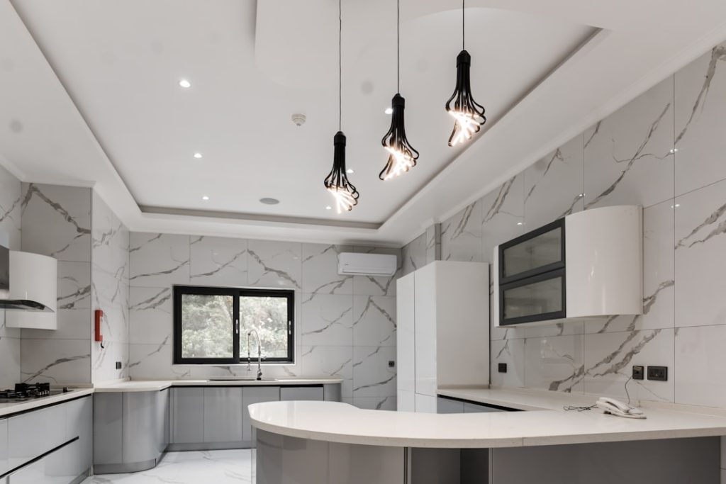 Photo kitchen lighting ideas
