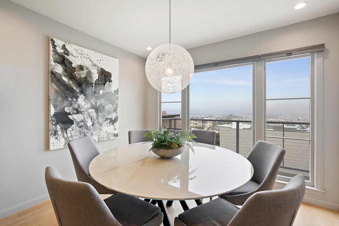 Photo dining room lighting ideas